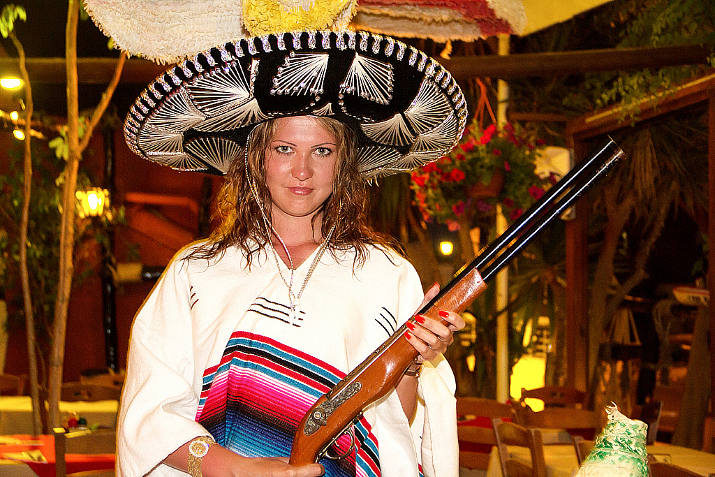 Кипр 2013 — Ночь-231121_043455