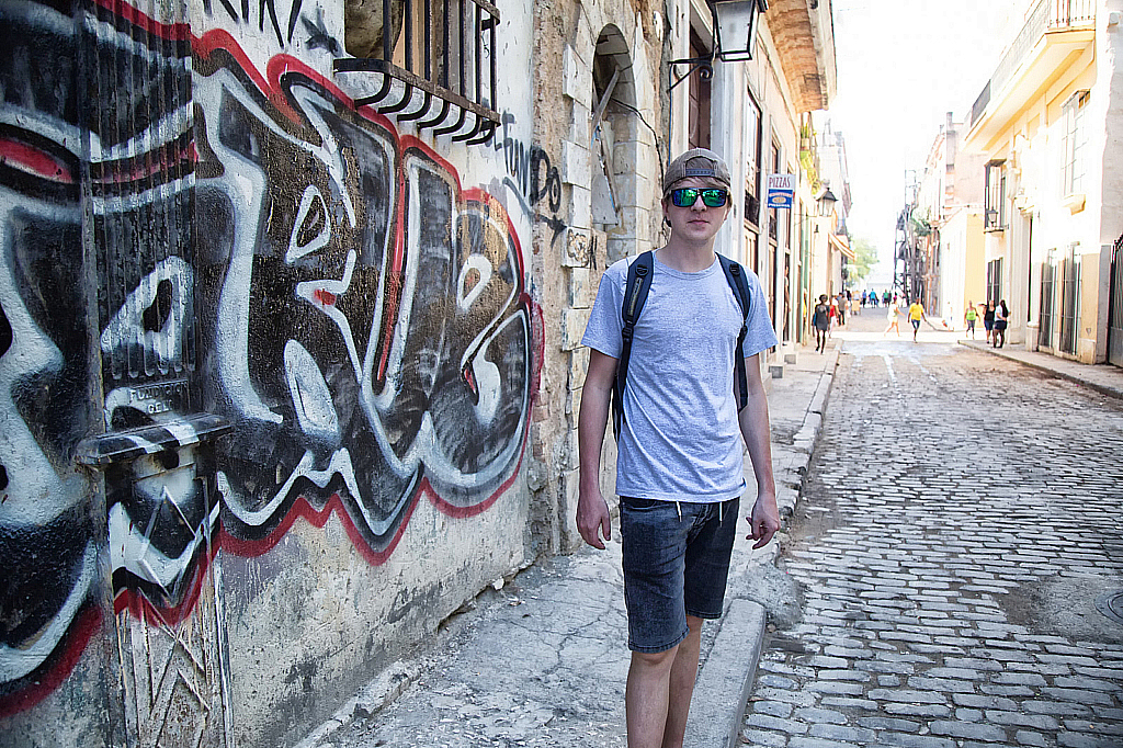 Куба 2017 Туристы в Гаване-180502_202445