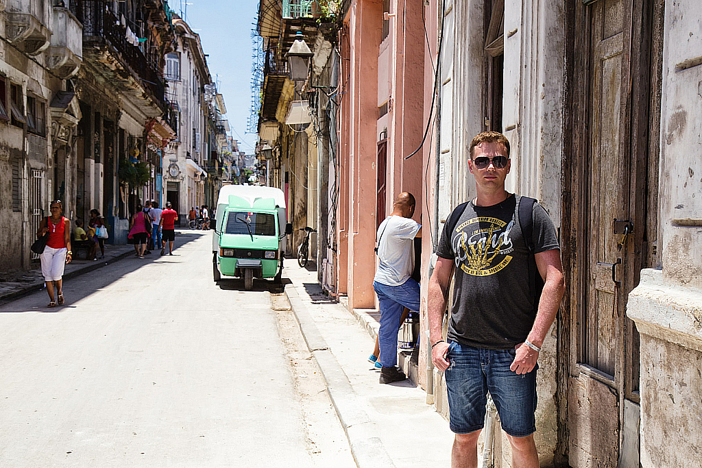 Куба 2017 Туристы в Гаване-180502_234354