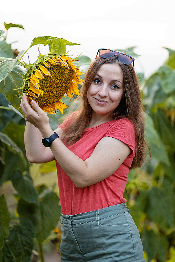 Наташа в цветах-210816_200112