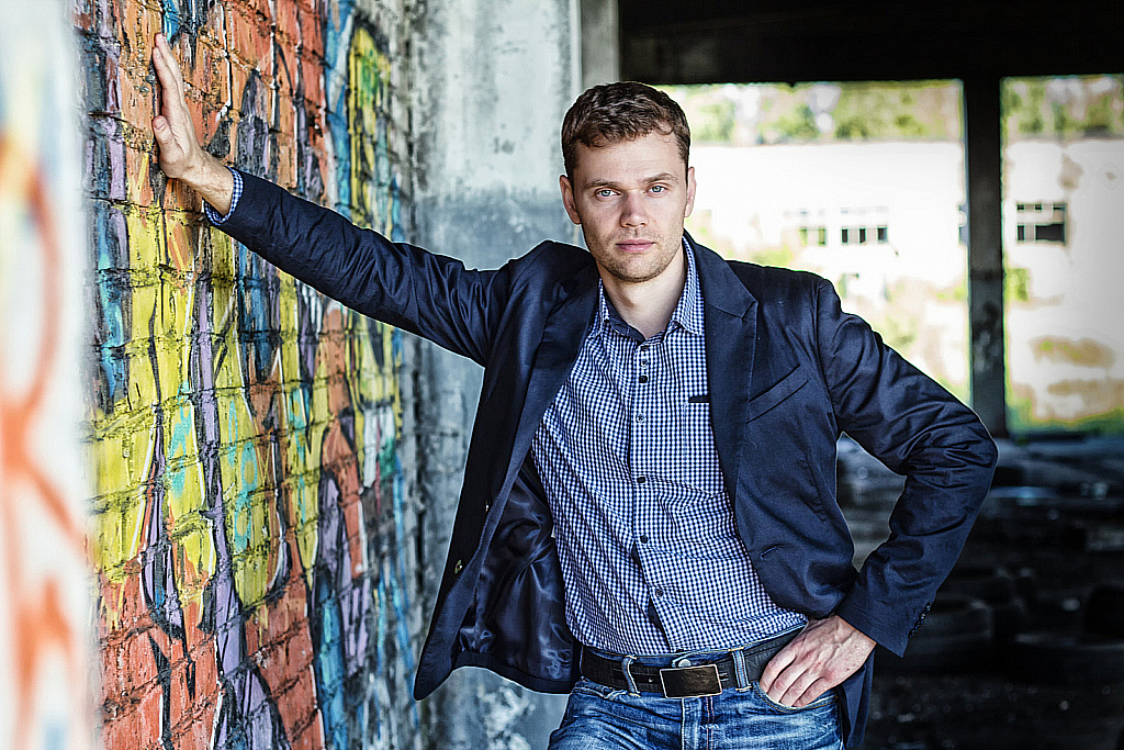 Паша в автобатальоне-160709_200729