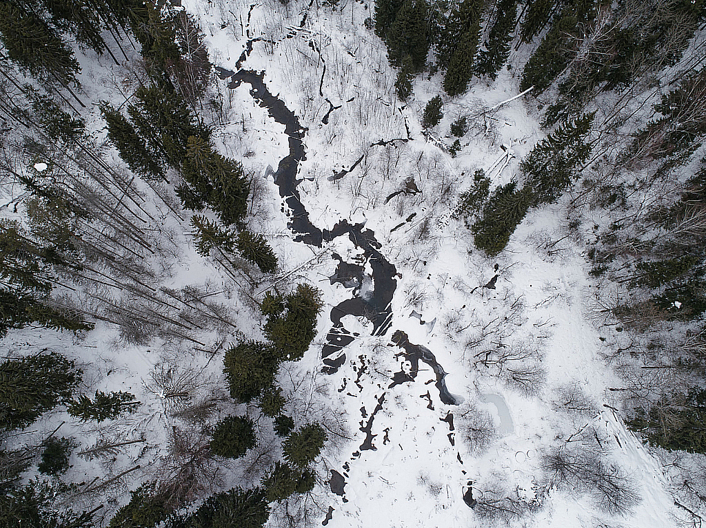 Река зимой (дронофото)-190209_153711