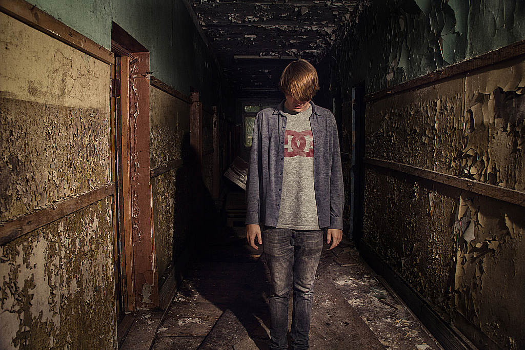 Тим в заброшке-150815_201023