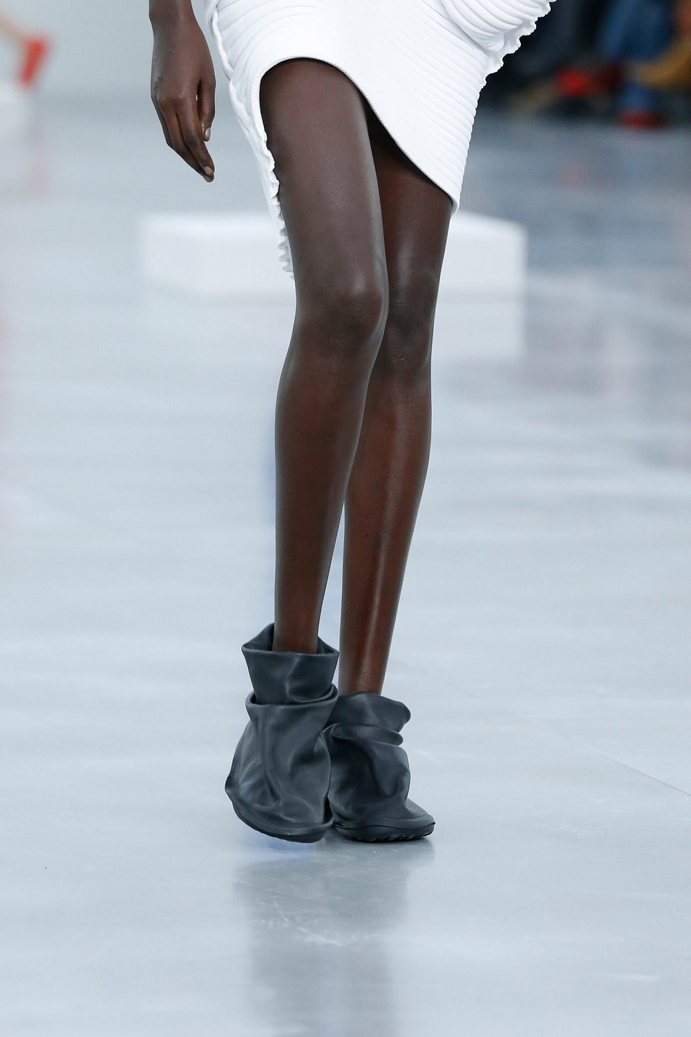 Новая коллаборация: Issey Miyake и Camper представляют революционную складную обувь