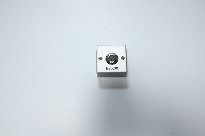 Кнопка выхода накладная TM-OP(S)-02B IP65 Титанум