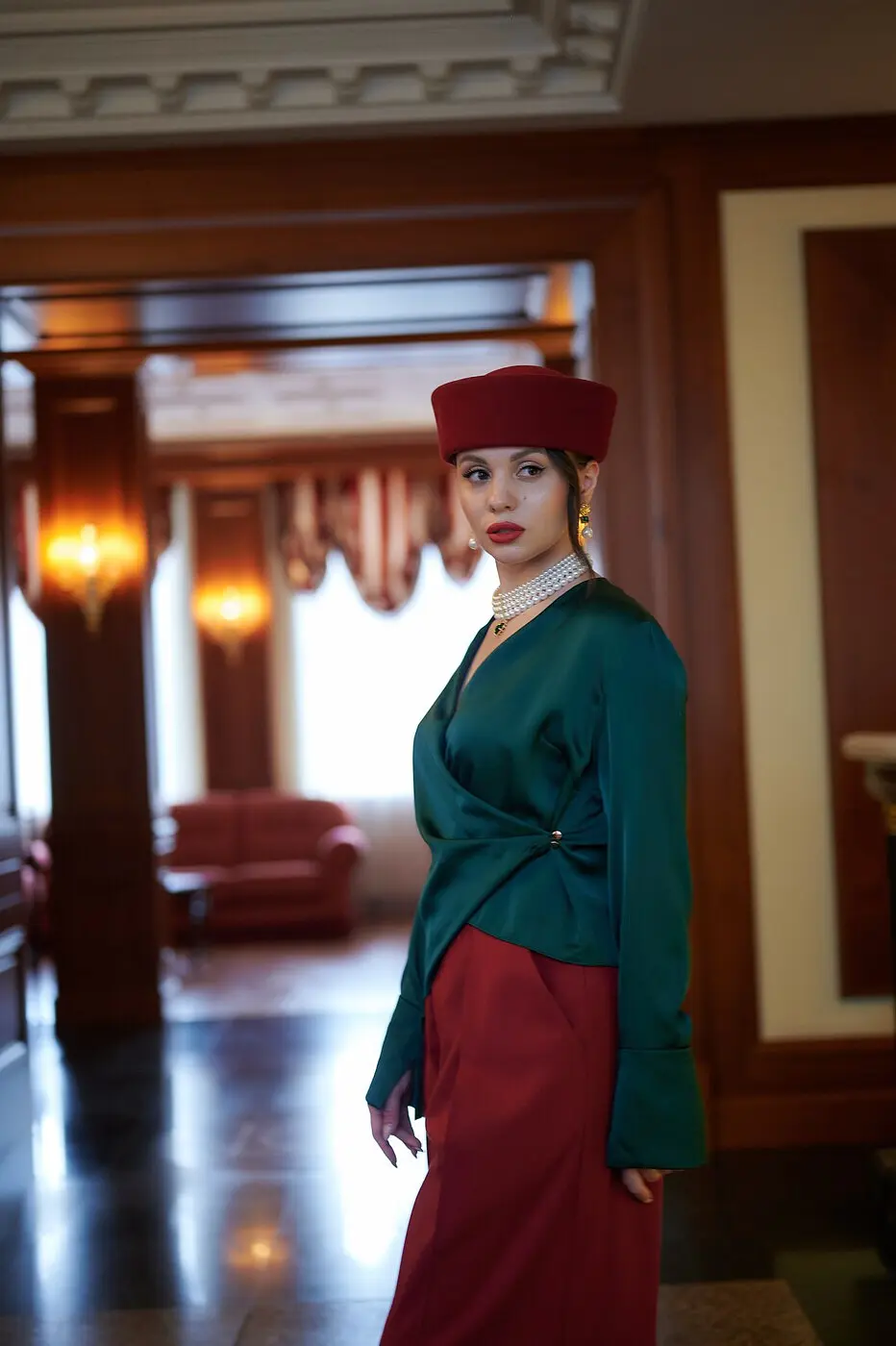 Шляпа BONETTA таблетка SAILOR вишня