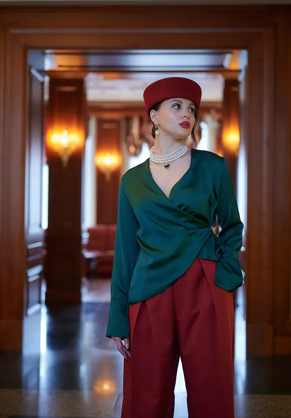 Шляпа BONETTA таблетка SAILOR вишня