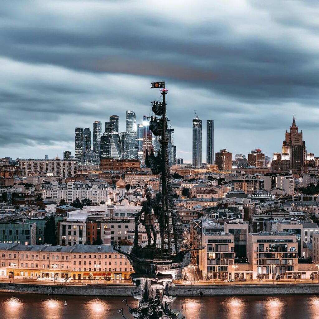 Памятник Петру I в Москве