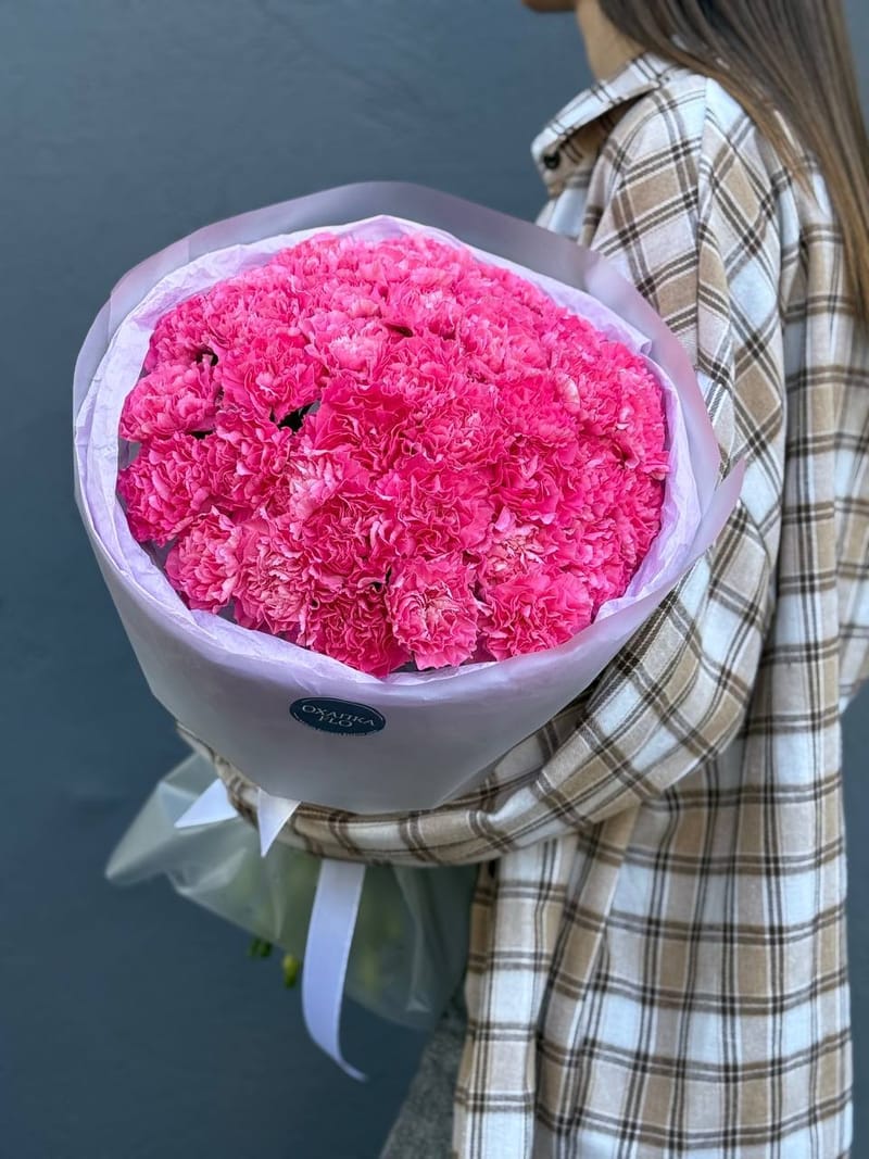 Букет гвоздик малиновых 41 шт.