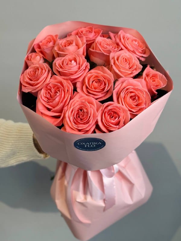 Букет коралловых роз, 15 шт. 50 см.