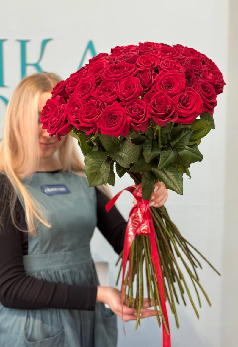 Букет красных роз, 51 шт. 70 см. — фото 6