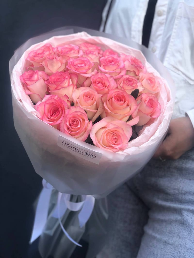 Букет роз розово-белых 21 шт. 50см. "Розовая симфония 2".