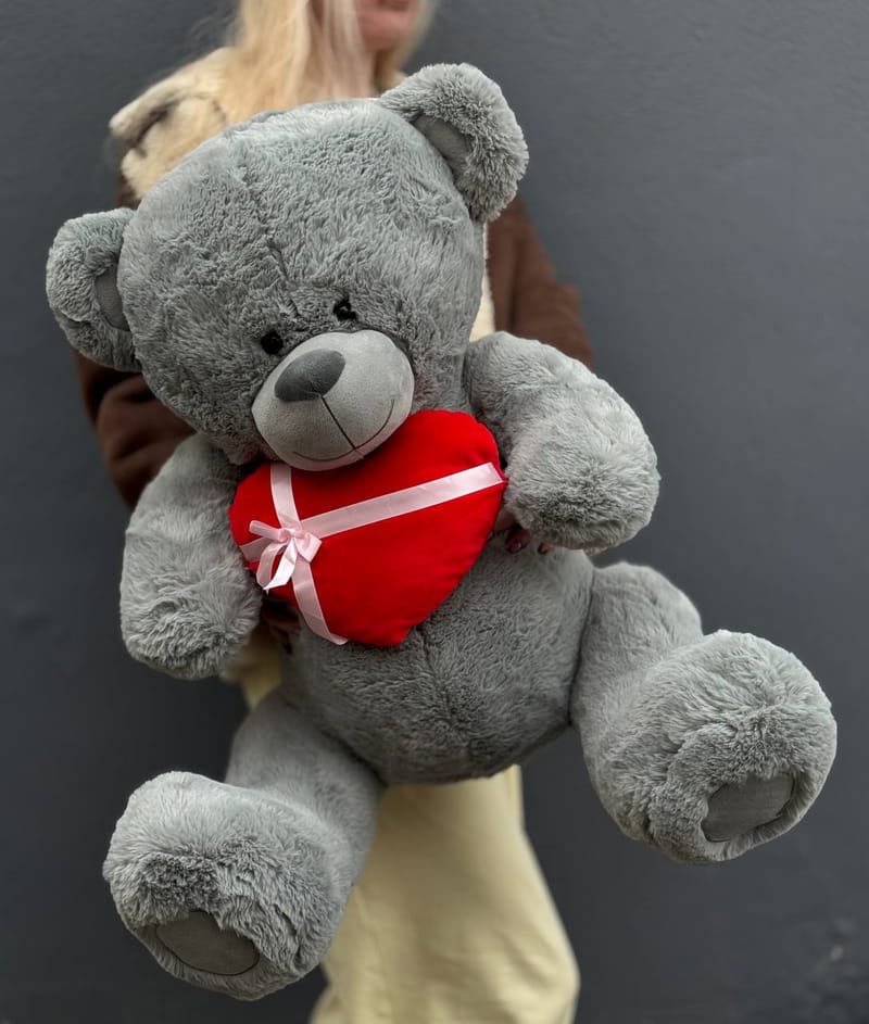 Мишка плюшевый серый с сердечком, 95 см — фото 3