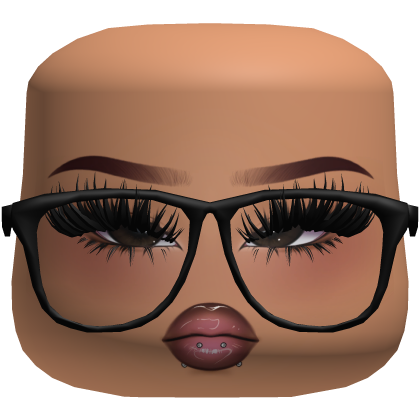 Baddie Glare Face w Mink Lashes + Glasses