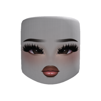 Y2K Bold Mink Latina Makeup