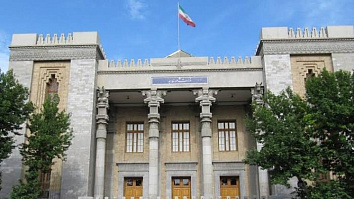 Замглавы МИД Ирана: Вопросы безопасности на Каспии должны решаться только пятью прибрежными государствами