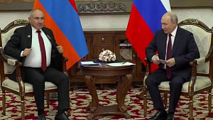 Пашинян после встречи с Путиным в Бишкеке анонсировал визит в Россию