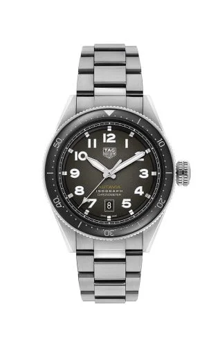 Autavia Isograph Calibre 5 Stainless Steel / Black / Bracelet