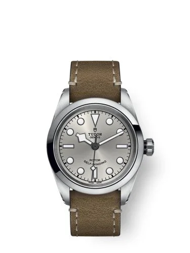 Heritage Black Bay 32 Stainless Steel / Silver / Beige Leather