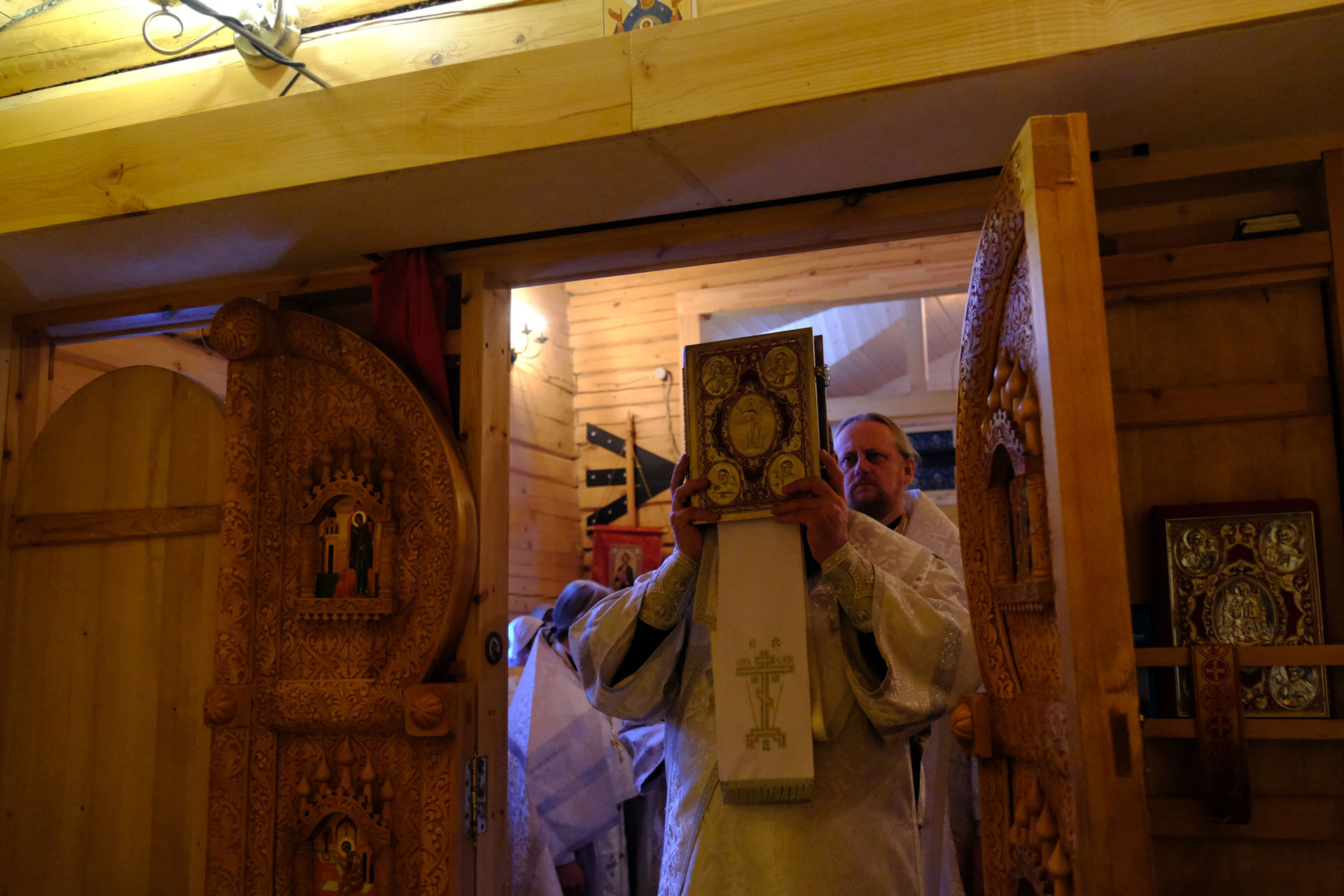 Заупокойная Литургия и чин погребе