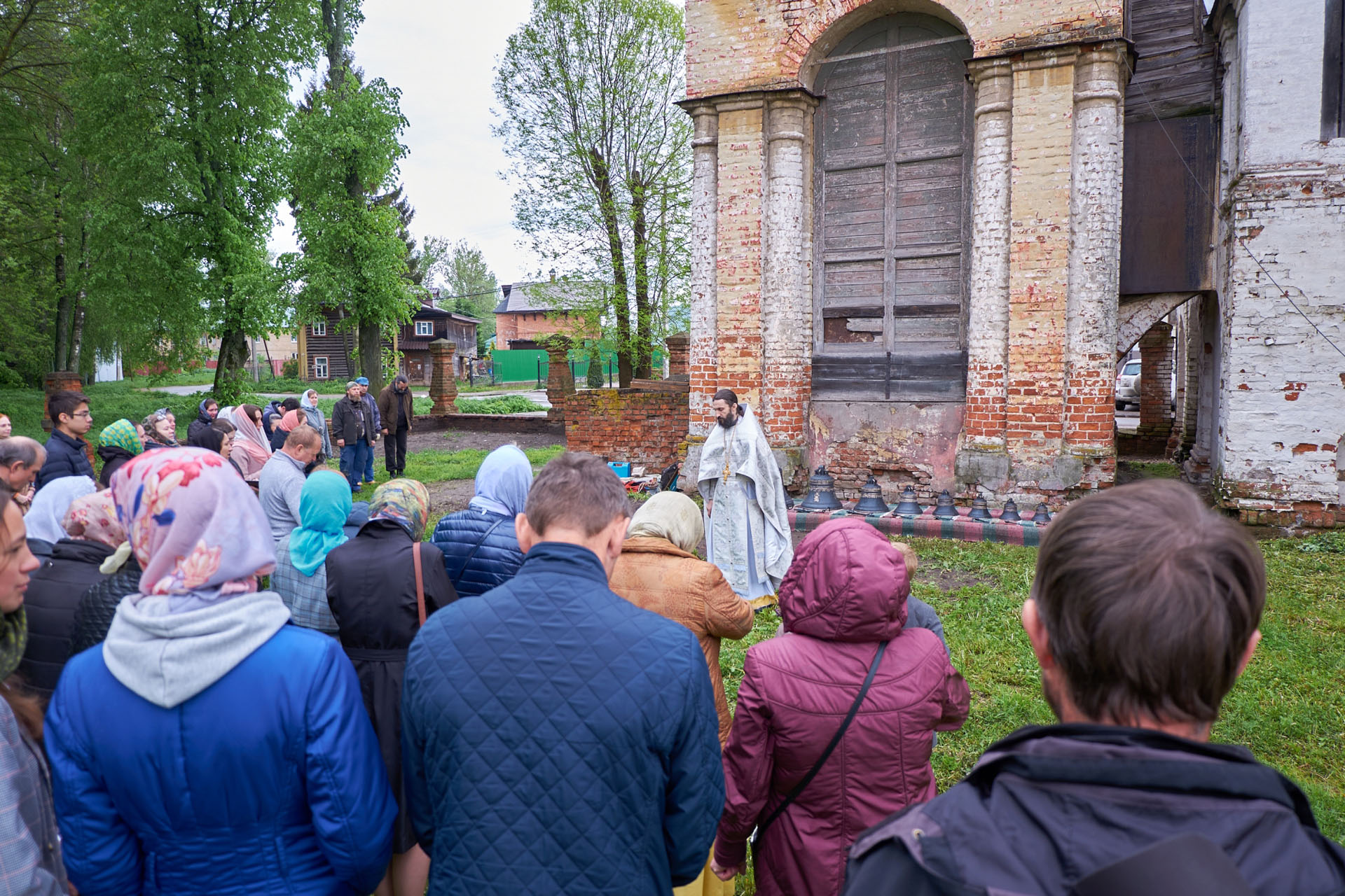 Литургия в храме святителя Петра, м