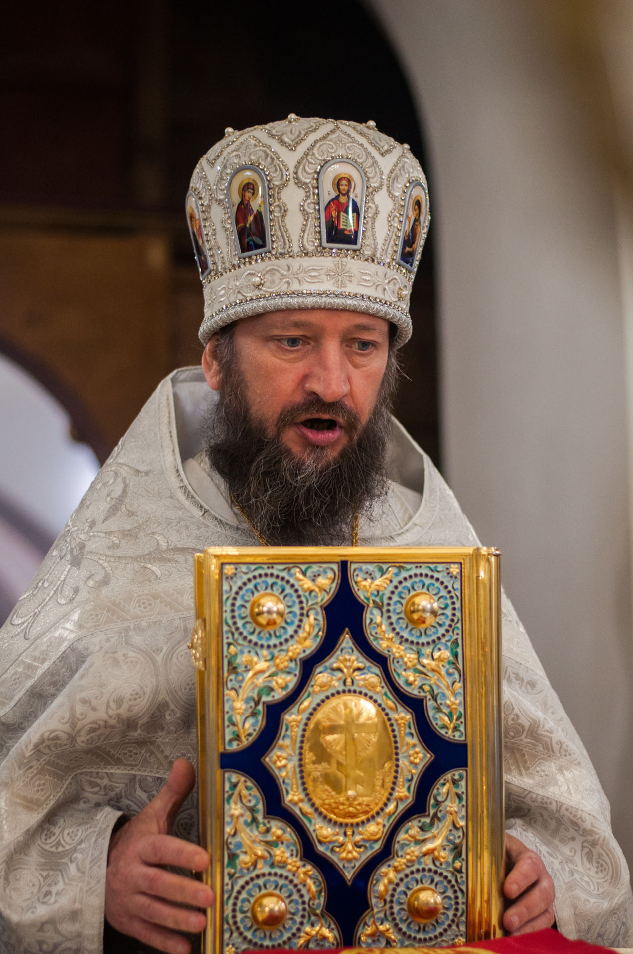 Литургия во Владимирском кафедрал