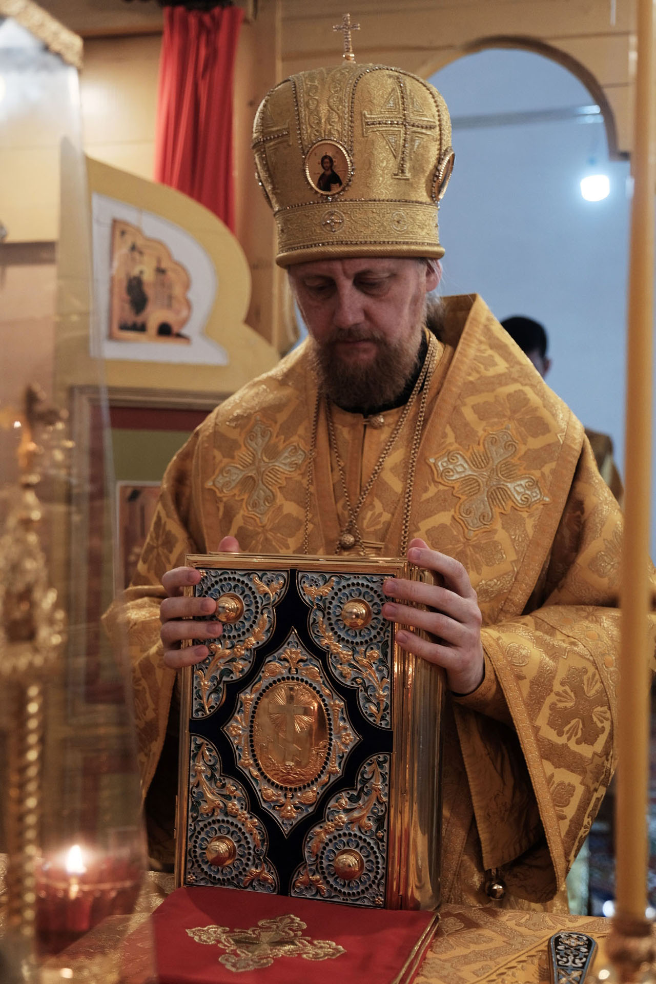 Литургия в Филипповском приделе Вл