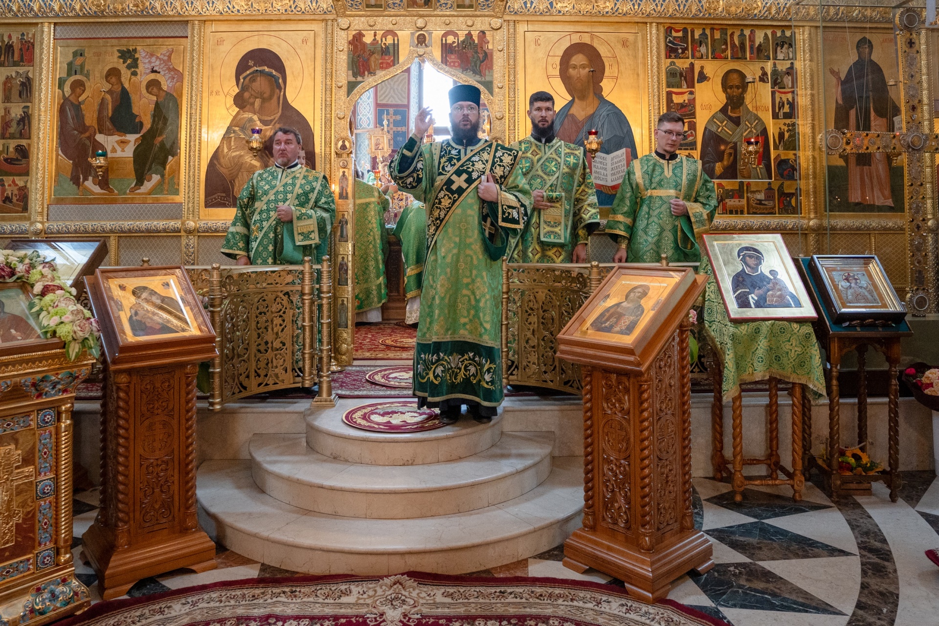 41-HMP7W3A7svFeXt-g9S6an_GrW7_Kpdb9RDjw9anA2SxWXE8SOvORc99vHUi7OqND4oDmqp_wMtR8y