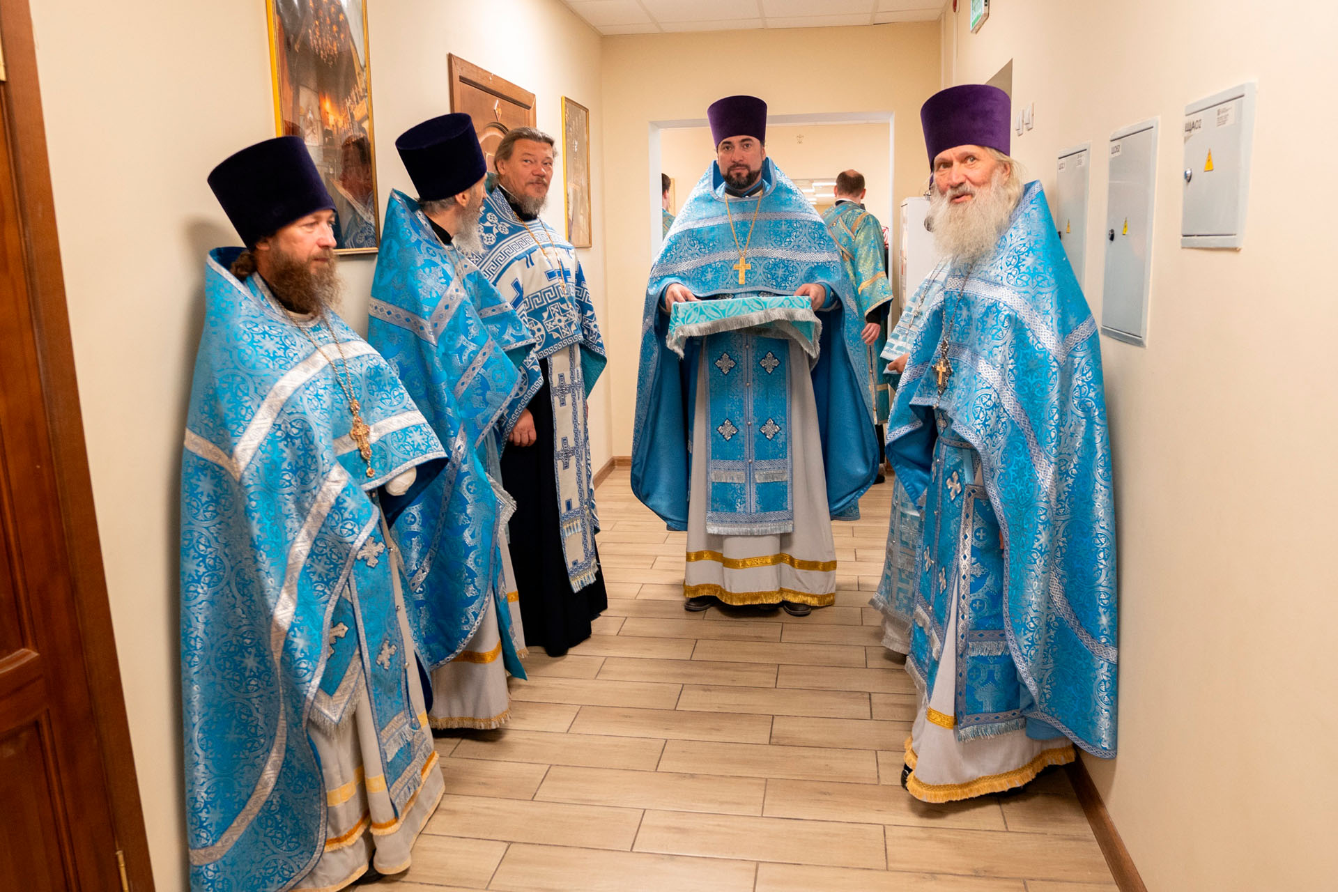 02-zIuN3-2AXVJMhMQC4uybBEMxnaYgvdo-9QnE-K7F6J4wip-e4FK143b-5fiH-iepEUddx8i6_yAOZ