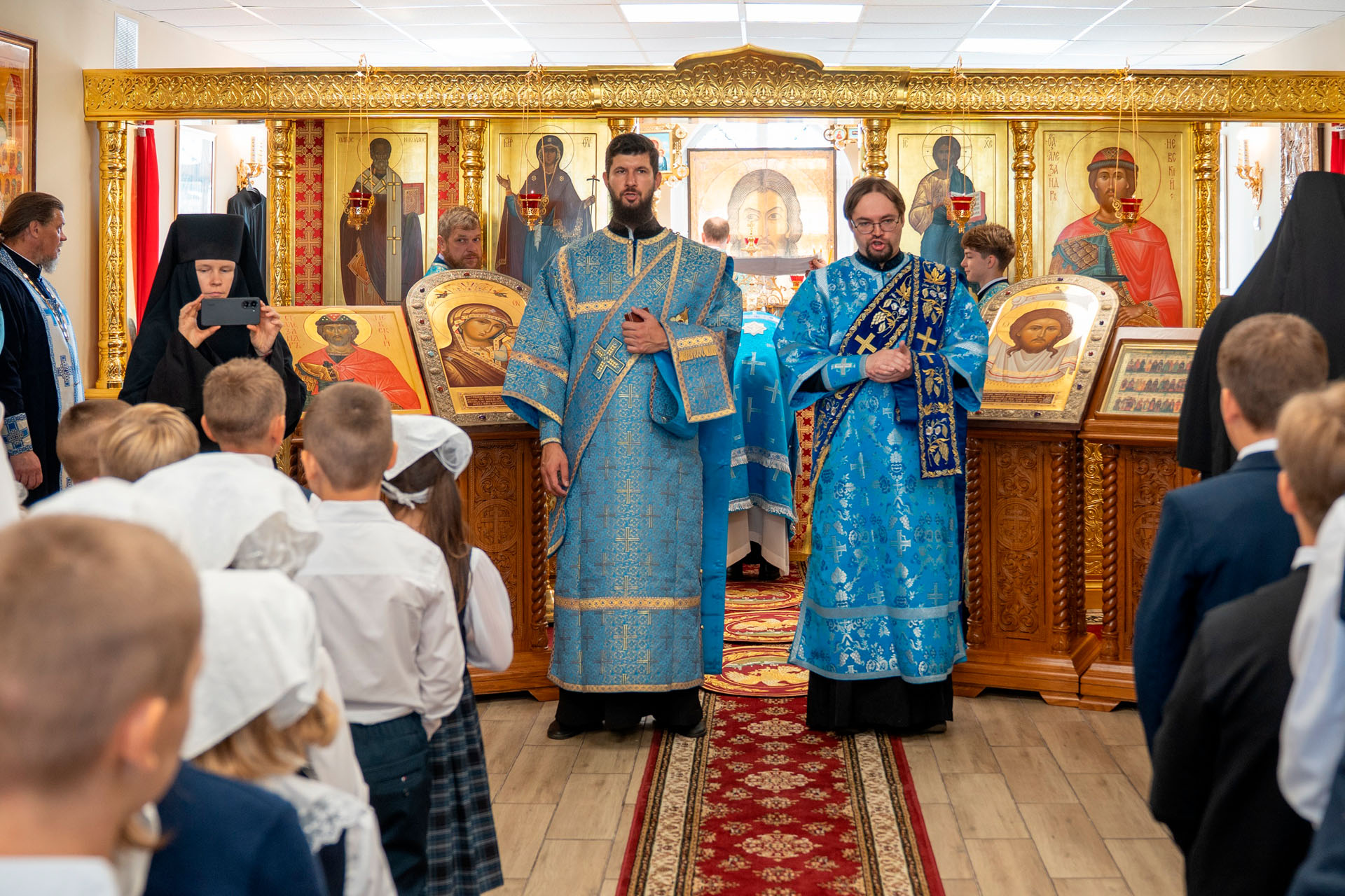 41-apu1ofhpZ3cdrYShFr9d90XwVktiphMpDG7PN_jnFzCW9Ni1vvsyiPdLOkjuRbiBzV7wEkZvFyaPN