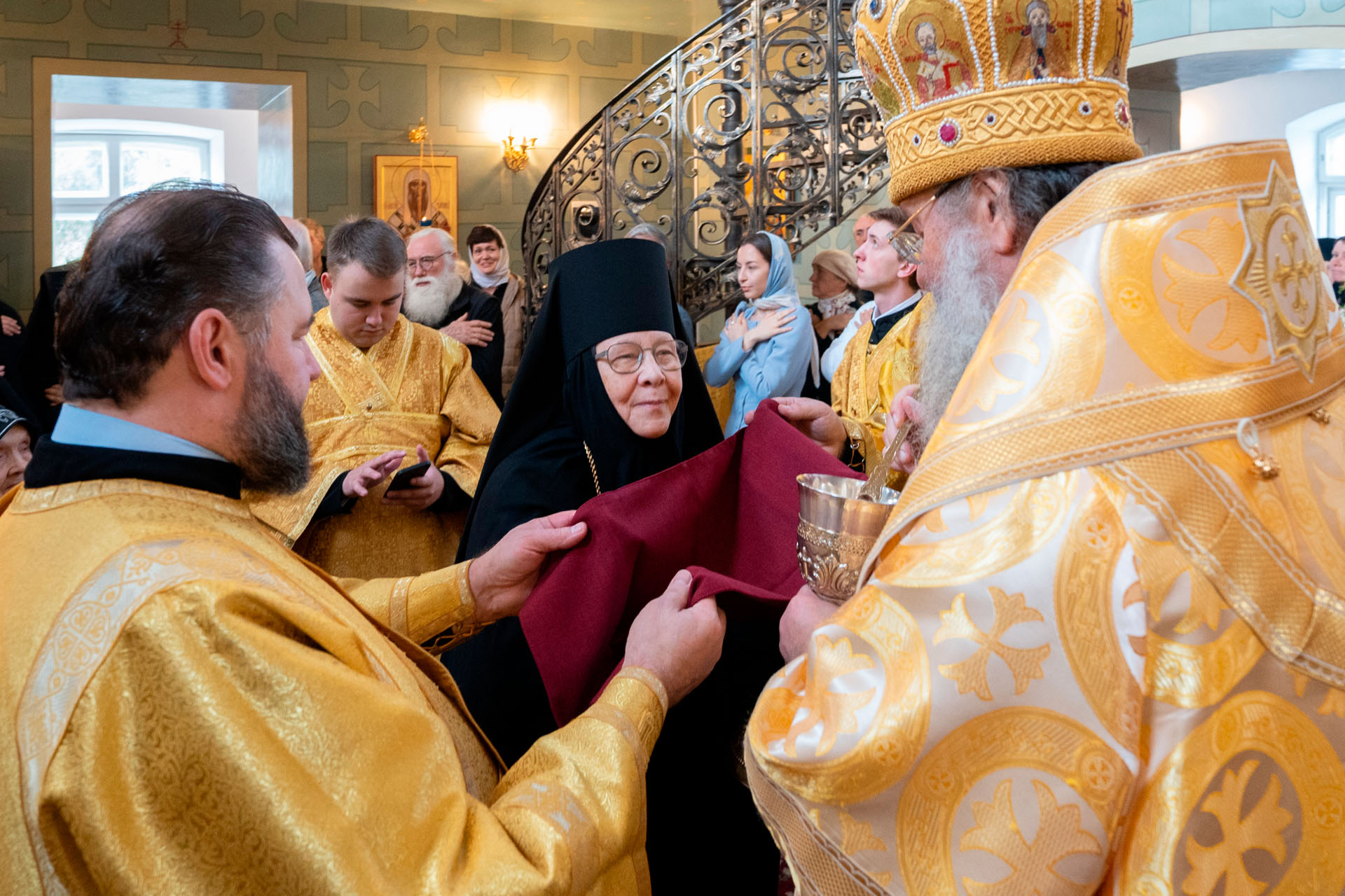 082-9_alfBhllJ7e3rmyNIlHb1ZkAYkBEoGz8-VpYL5QEoBJoHmh2Rfqq_D9XOkkqOOZwuYXM_7Aipzx