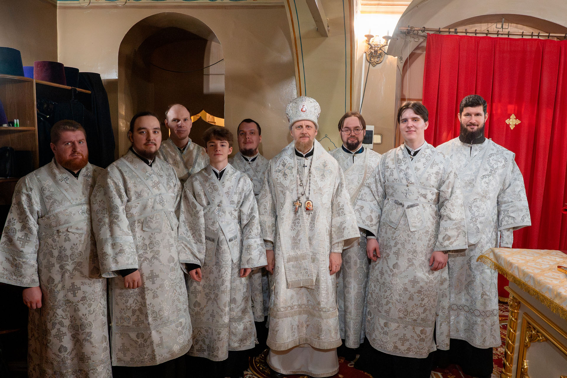 40-vh9lM76N8cNS0_hkOUG3-dIjE_gBk-EN-RxZ5z4Z0uzm89I97fMbSFSe47uBuL3IR_2U8YGbCseRx