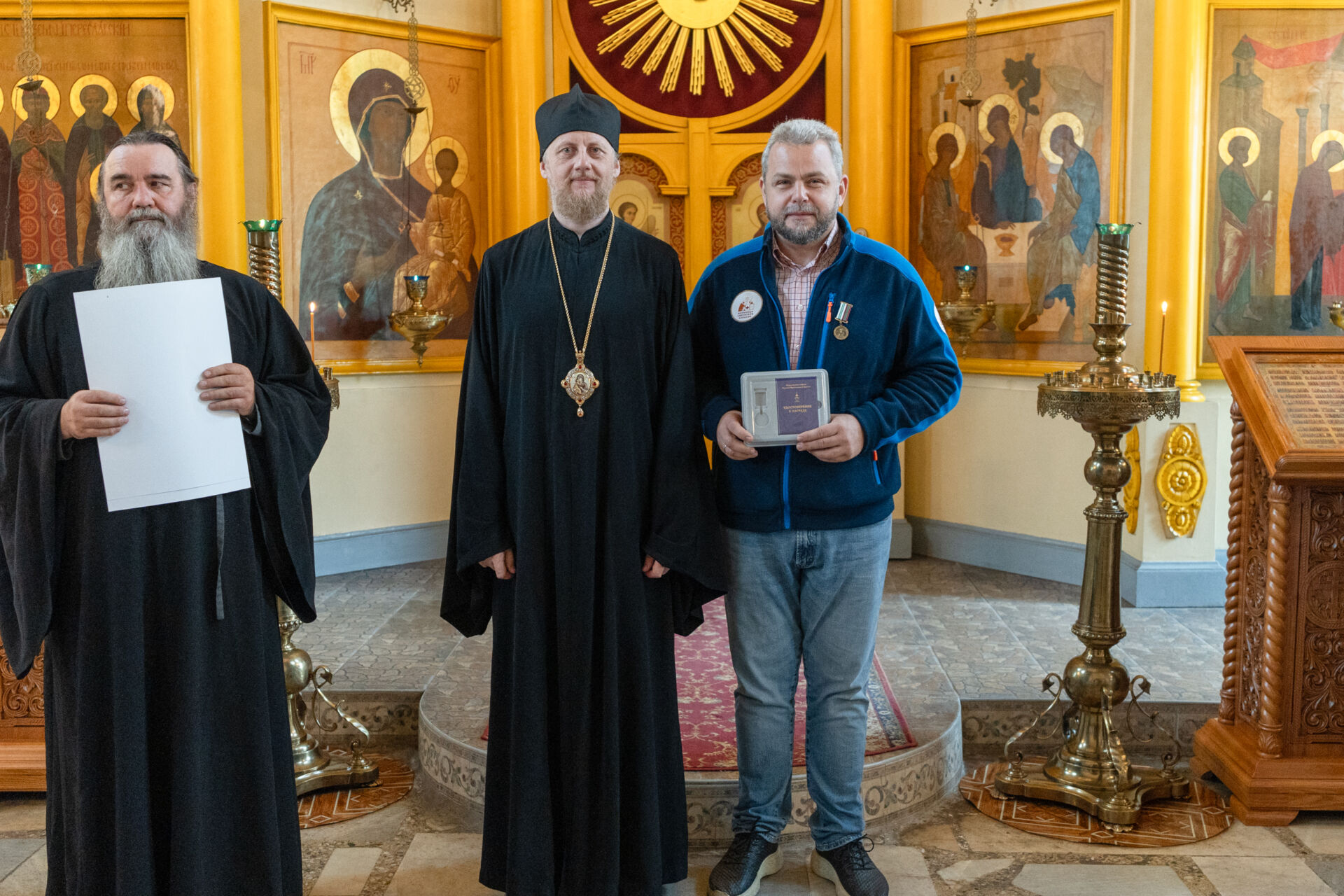 26.06.14 вручение дипломов сестрам милосердия_017