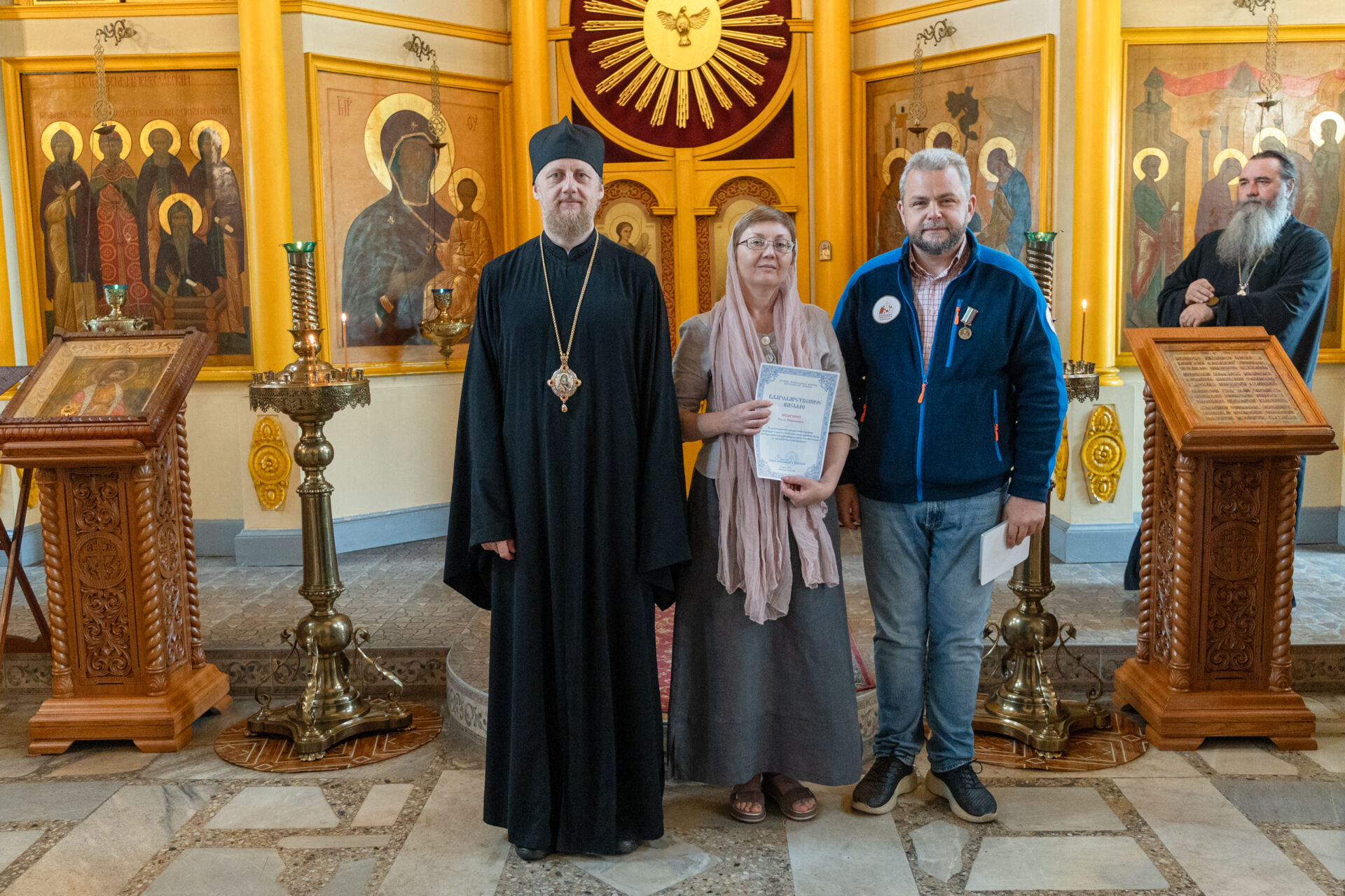 26.06.14 вручение дипломов сестрам милосердия_019