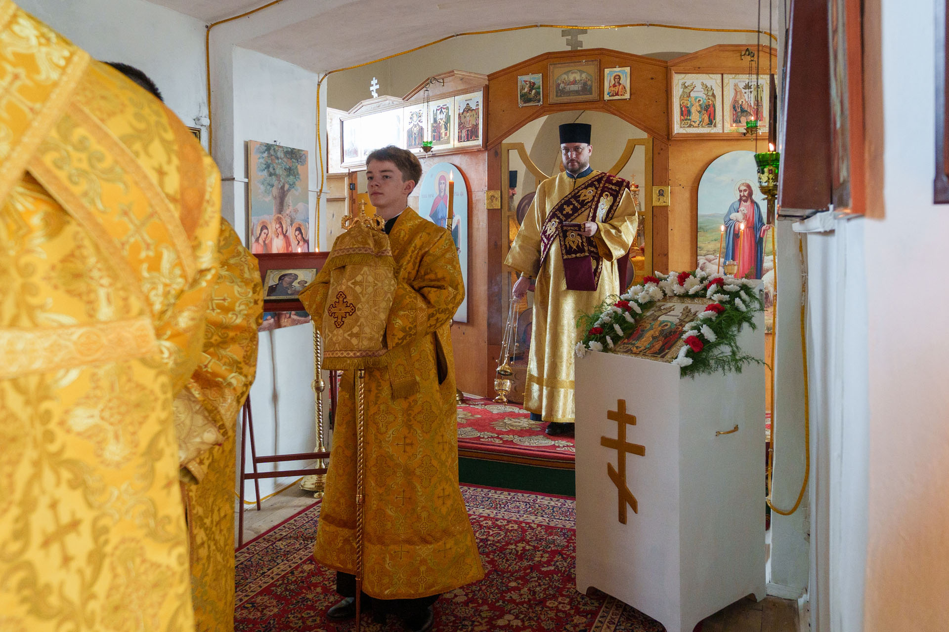 Литургия в храме Рождества Христов