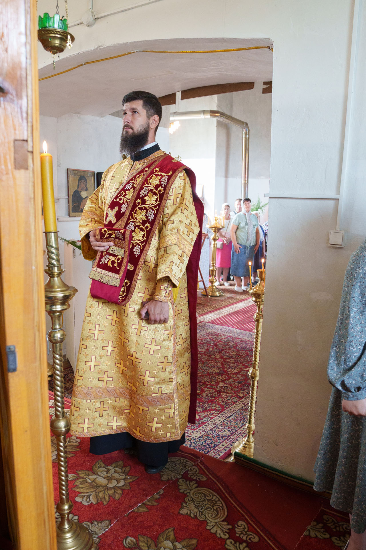 Литургия в храме Рождества Христов