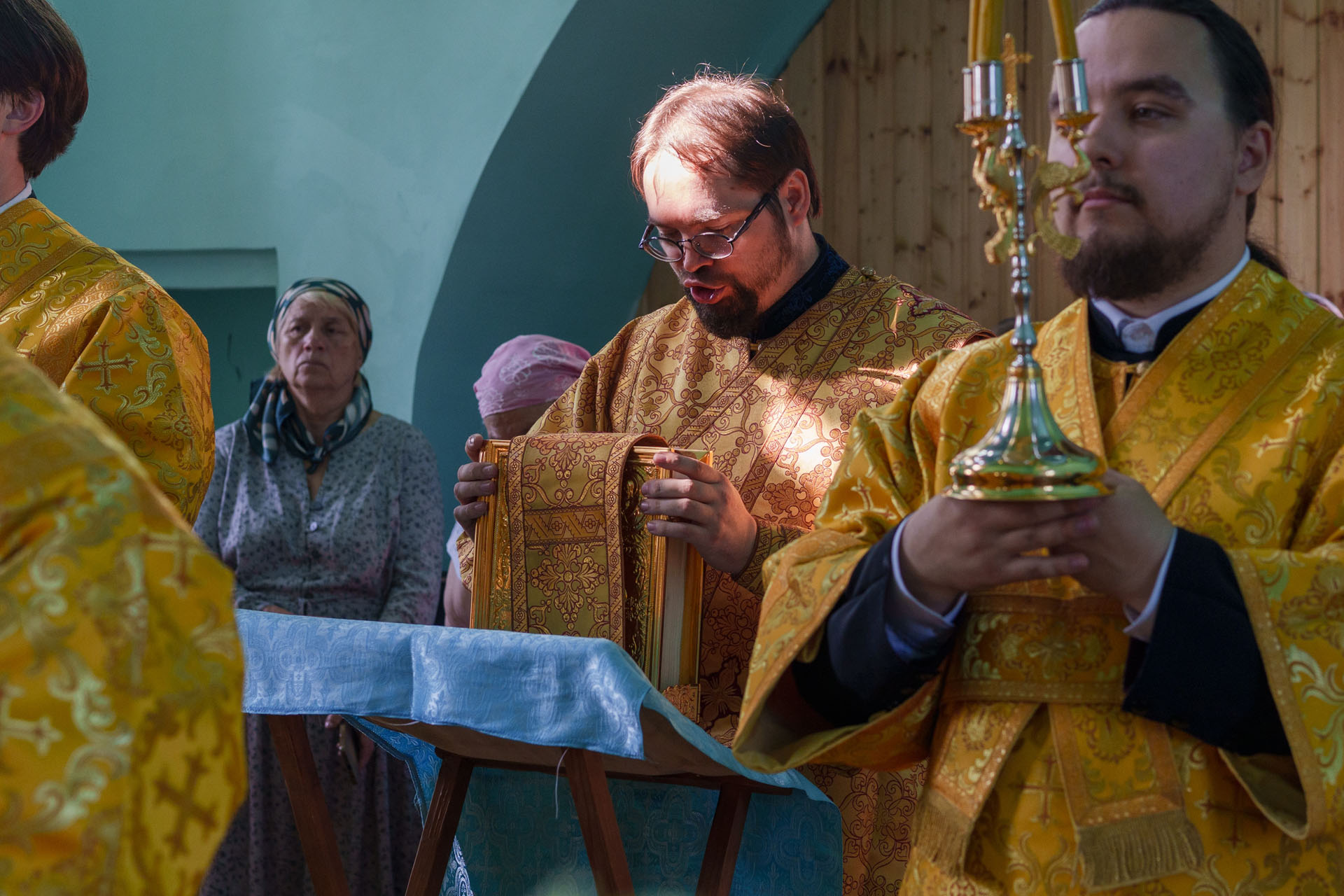 Литургия в храме Успения Пресвятой
