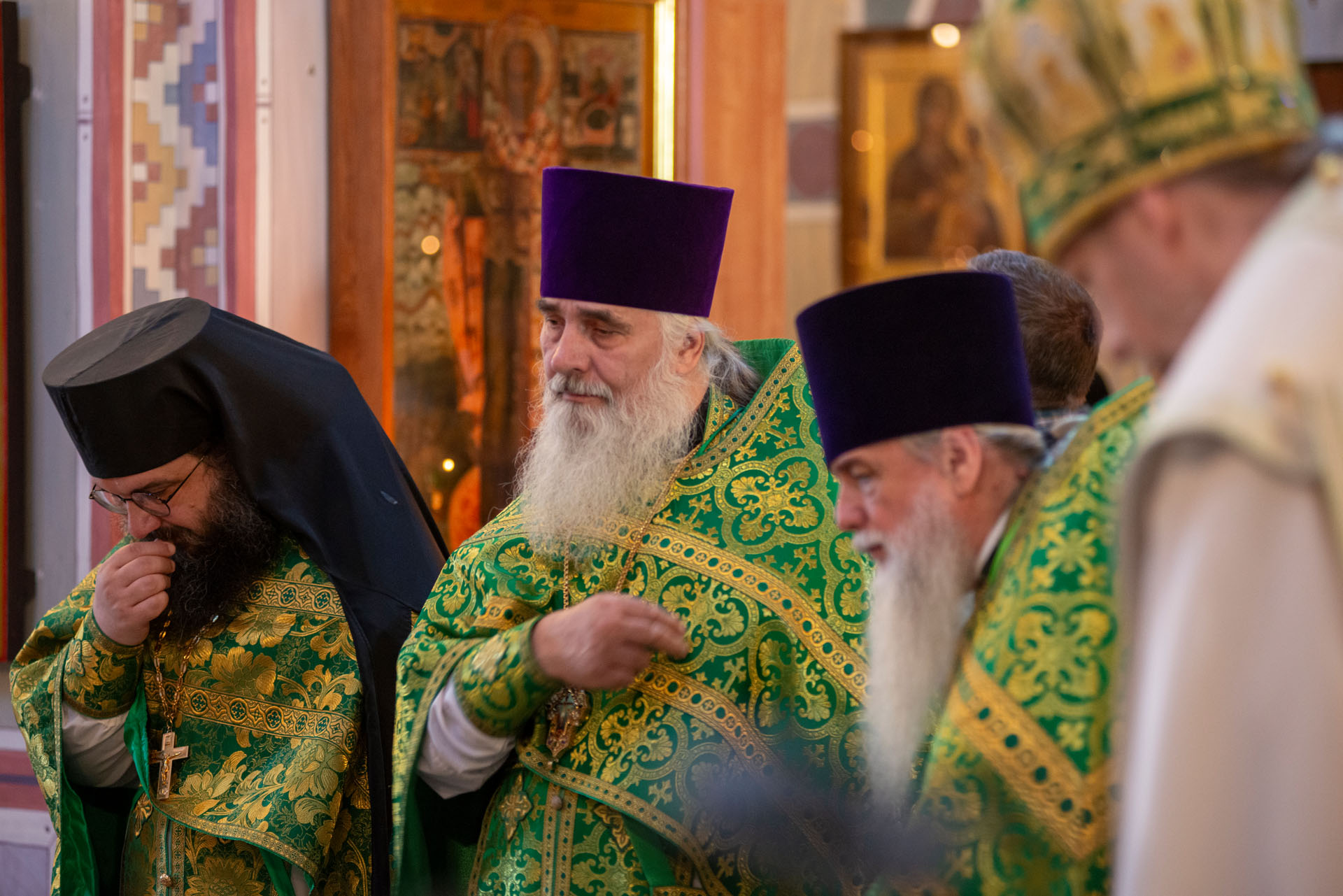 Литургия в Никольском женском мона
