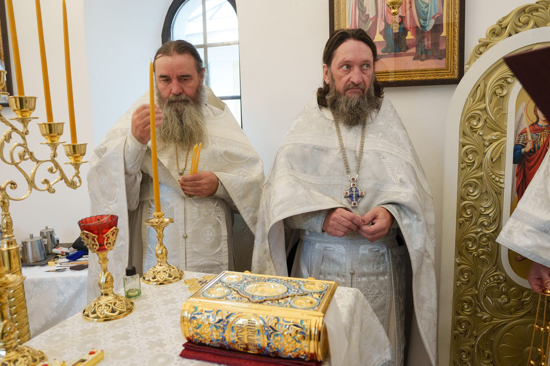 Великое освящение кладбищенского