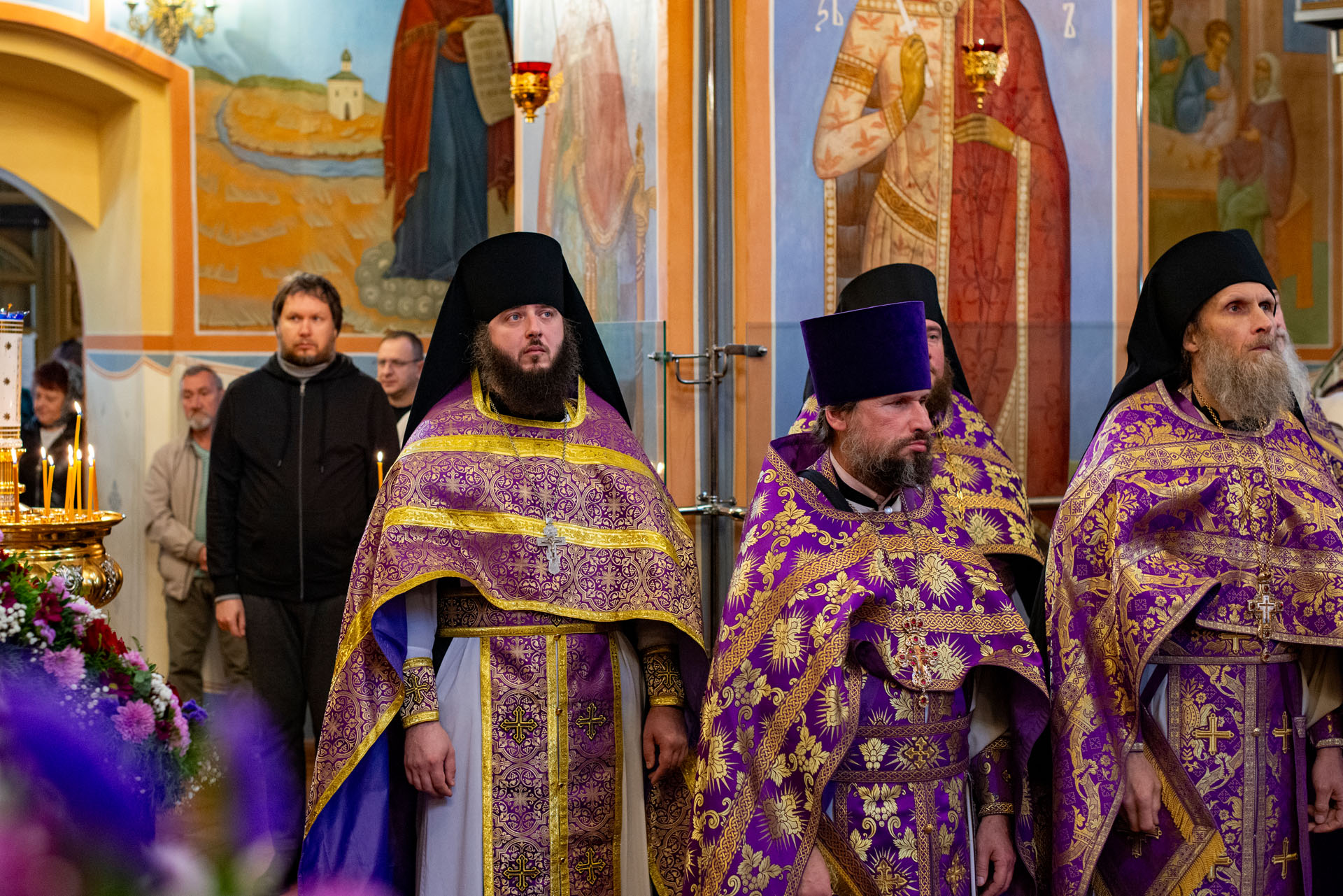 Литургия в Никитском мужском монас
