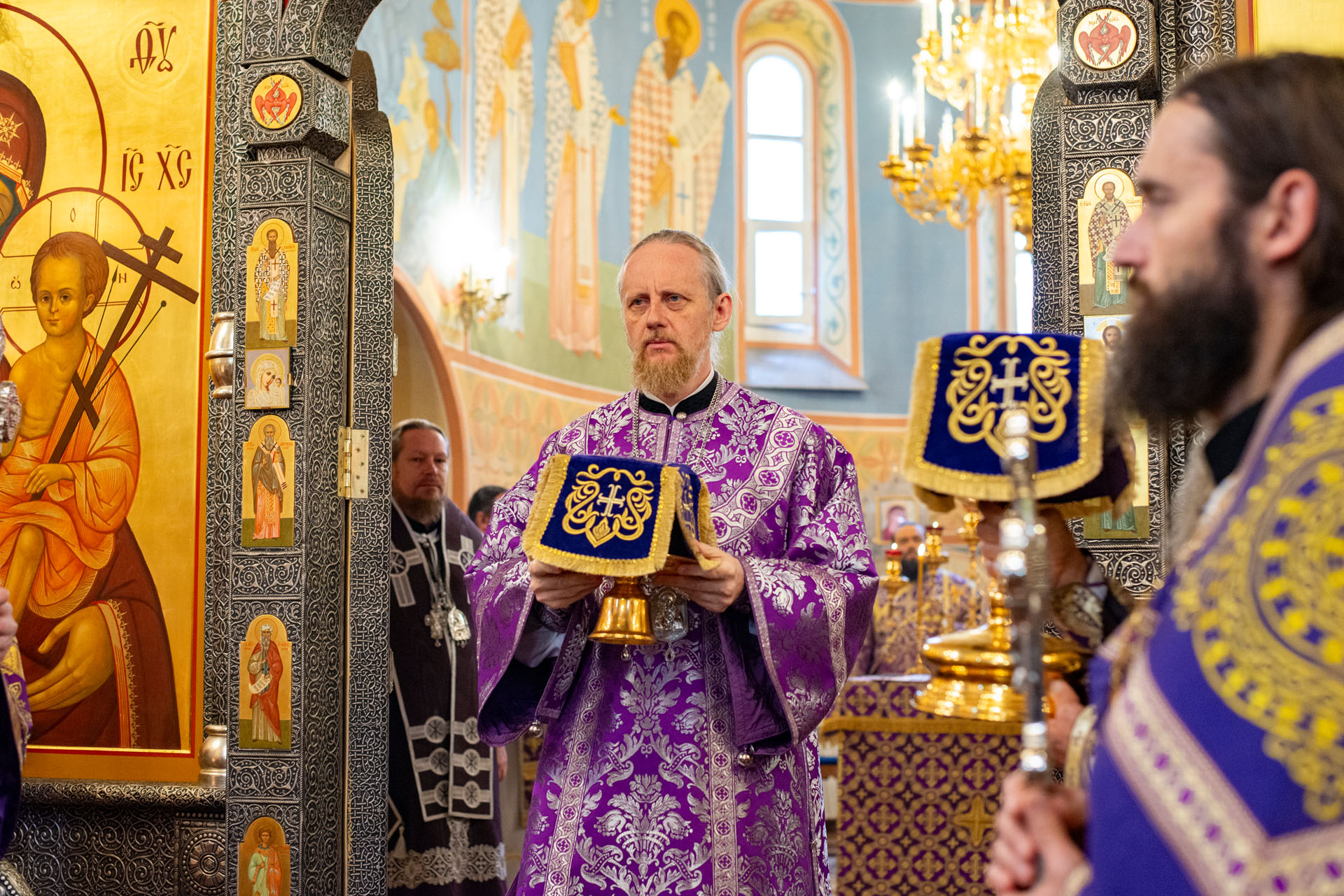 Литургия в Никитском мужском монас