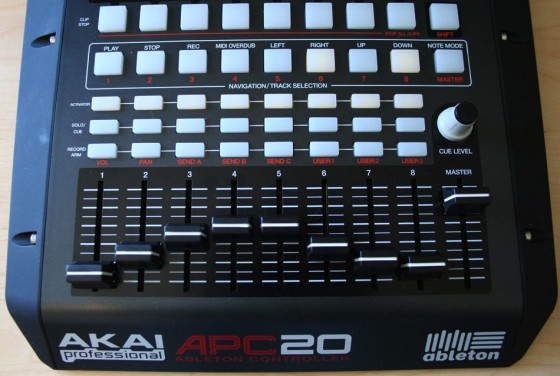 Akai APC20