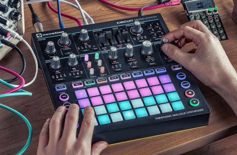 Novation Circuit Mono Station