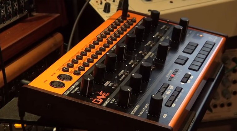 Behringer Crave