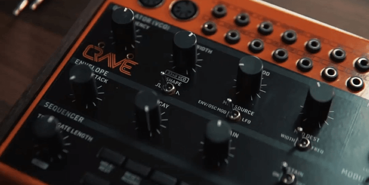 Behringer Crave