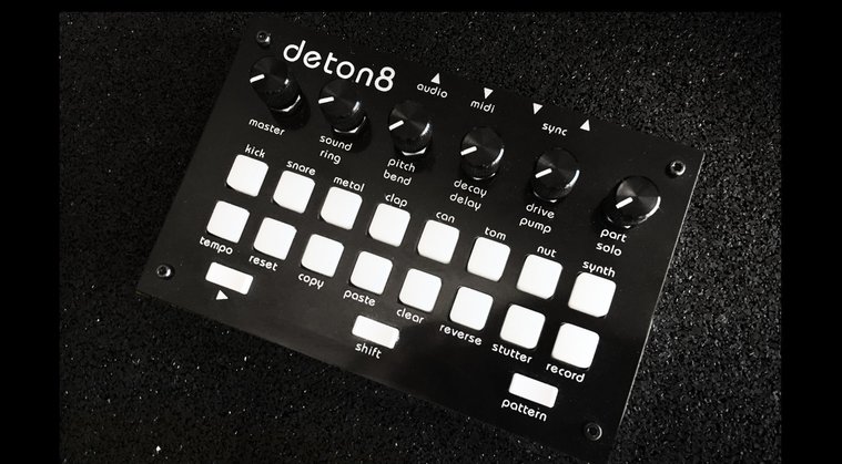 Драм-машина Twisted Electrons Deton8