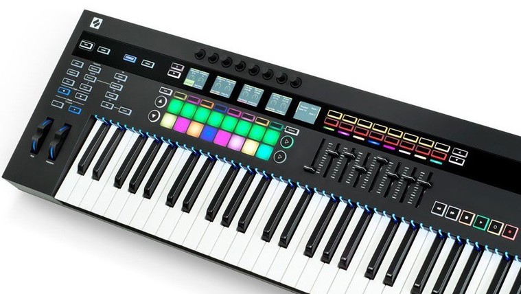 MIDI-контроллер Novation 61 SL MKIII