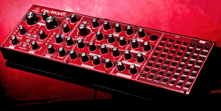Синтезатор Behringer Neutron