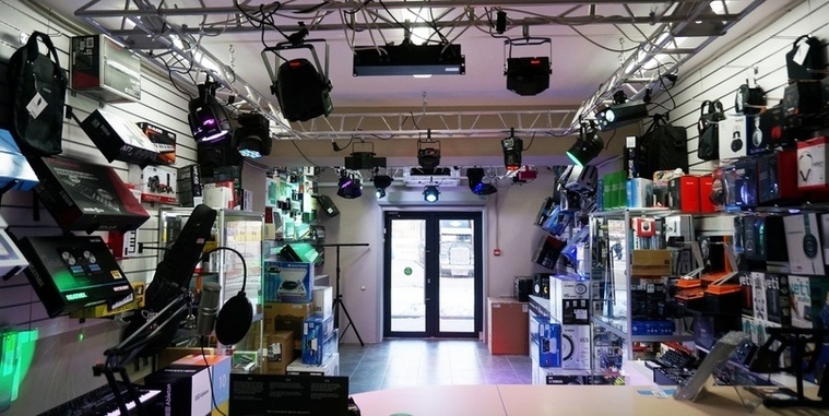 DJ-Store