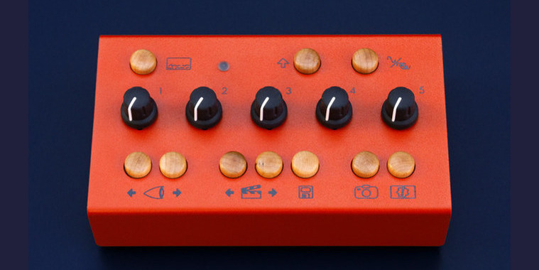 EYESY video synthesizer